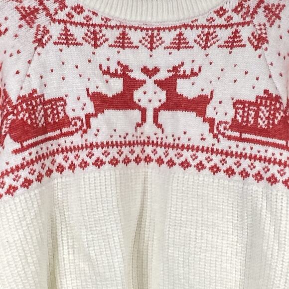 Forever 21 Sweater Women’s Medium Ugly Christmas Pullover Red White Reindeer NEW - Picture 3 of 6